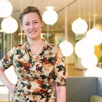 Pasfoto Yvette Luhrs