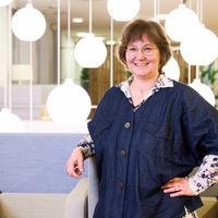 Pasfoto Helga Ezendam