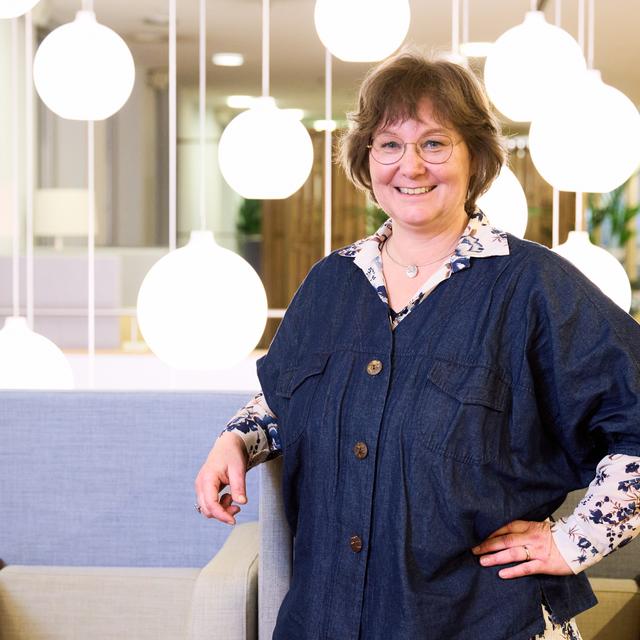 Pasfoto Helga Ezendam